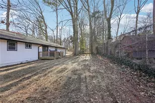 1961 Oak Leaf Ct SW, Marietta, GA 30008 - Photo 44