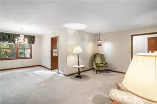 2252 Valley Creek Cir, Snellville, GA 30078 - Photo 10