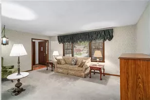 2252 Valley Creek Cir, Snellville, GA 30078 - Photo 8