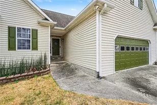 105 Twin Oaks Dr, Calhoun, GA 30701 - Photo 4