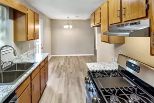 220 Peach Forest Pl, Douglasville, GA 30134 - Photo 10