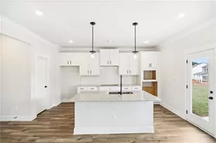 140 Brandle Rose Wy, Hoschton, GA 30548 - Photo 8