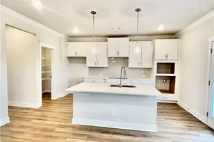 140 Brandle Rose Wy, Hoschton, GA 30548 - Photo 4