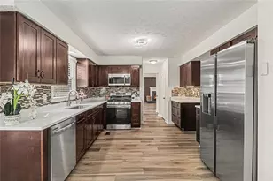 1956 Spencer Oaks Ln, Lithonia, GA 30058 - Photo 6