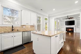 6272 Mount Vernon Oaks Dr, Sandy Springs, GA 30328 - Photo 14