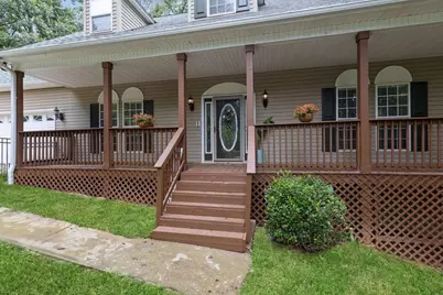 267 Pointe Willow Dr Drive, Cleveland, GA 30528 - Photo 2