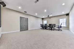 211 Colonial Homes Dr NW, Atlanta, GA 30309 - Photo 32