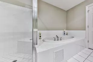 211 Colonial Homes Dr NW, Atlanta, GA 30309 - Photo 18