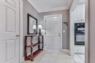 211 Colonial Homes Dr NW, Atlanta, GA 30309 - Photo 4