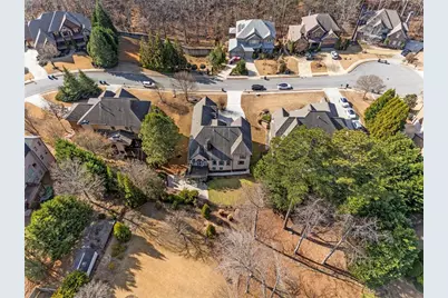 585 Settles Brook Court, Suwanee, GA 30024 - Photo 10