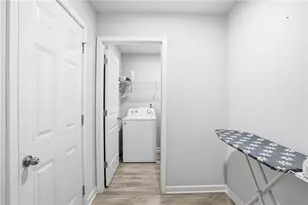 6968 New Dale Rd, Rex, GA 30273 - Photo 38