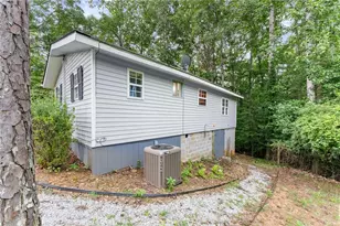 4243 Perry Dr, Gainesville, GA 30506 - Photo 8