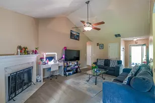 690 Springlake Rd, Lawrenceville, GA 30045 - Photo 8