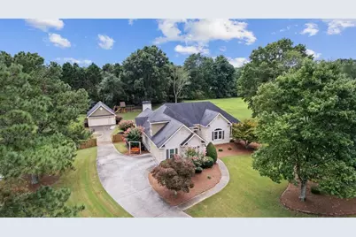 1104 Brookfield Drive SE, Conyers, GA 30013 - Photo 2
