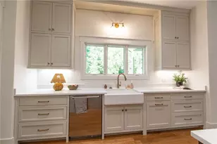 7915 E Cherokee Dr, Canton, GA 30115 - Photo 32