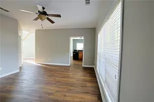 910 Lakeside Ct, Loganville, GA 30052 - Photo 32