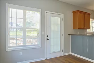 910 Lakeside Ct, Loganville, GA 30052 - Photo 26