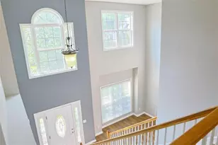 910 Lakeside Ct, Loganville, GA 30052 - Photo 10