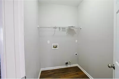 910 Lakeside Court, Loganville, GA 30052 - Photo 36