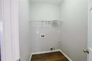 910 Lakeside Ct, Loganville, GA 30052 - Photo 36