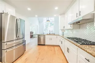 1055 Downing Ct NE, Marietta, GA 30068 - Photo 36