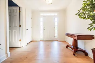 1055 Downing Ct NE, Marietta, GA 30068 - Photo 6