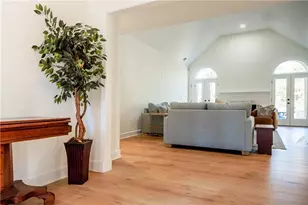 1055 Downing Ct NE, Marietta, GA 30068 - Photo 8