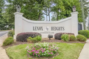 1118 Pine Heights Dr, Atlanta, GA 30324 - Photo 2