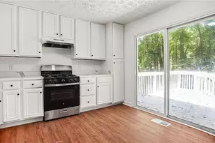 215 Carmichael Rd, Woodstock, GA 30189 - Photo 10