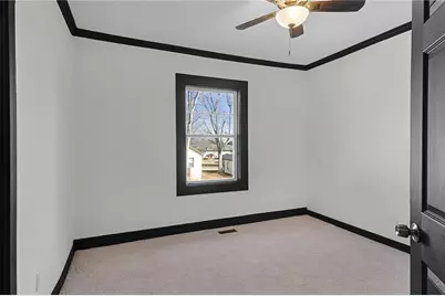 391 S Bend Avenue SE, Atlanta, GA 30315 - Photo 8