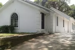 2332 St James Dr NW, Atlanta, GA 30318 - Photo 1