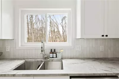 110 Lake Top Court, Roswell, GA 30076 - Photo 16