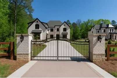 10765 Shallowford Road, Roswell, GA 30075 - Photo 2