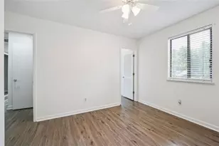 5320 Kelleys Creek Dr, Stone Mountain, GA 30088 - Photo 18