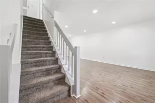 5320 Kelleys Creek Dr, Stone Mountain, GA 30088 - Photo 4