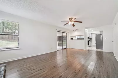 5320 Kelleys Creek Drive, Stone Mountain, GA 30088 - Photo 10