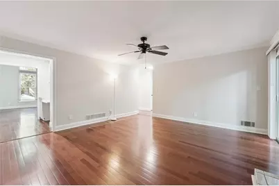 130 Lakeview Ridge W, Roswell, GA 30076 - Photo 22