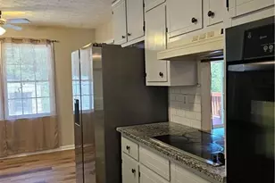 1801 Driftwood Pl, Snellville, GA 30078 - Photo 8