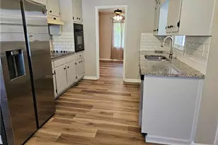 1801 Driftwood Pl, Snellville, GA 30078 - Photo 12