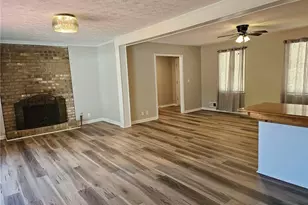 1801 Driftwood Pl, Snellville, GA 30078 - Photo 6