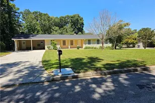 1801 Driftwood Pl, Snellville, GA 30078 - Photo 2