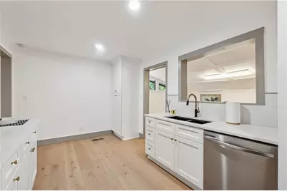 2010 Glenroy Drive SE, Smyrna, GA 30080 - Photo 12