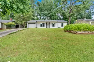 3240 Fescue Cir, Lawrenceville, GA 30044 - Photo 2