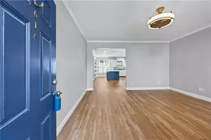 6616 Splashwater Dr, Flowery Branch, GA 30542 - Photo 4