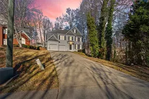 1038 Middlebrooke Dr, Canton, GA 30115 - Photo 4