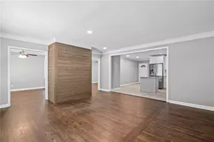 2790 Collier Dr NW, Atlanta, GA 30318 - Photo 4