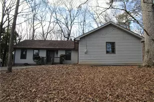 3730 Newport Dr, Gainesville, GA 30506 - Photo 4