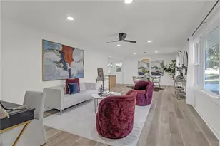 2418 Meadow Lark Dr, East Point, GA 30344 - Photo 4