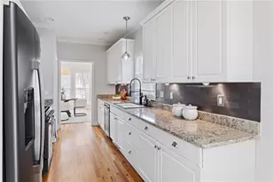 1142 Lonetia St SE, Atlanta, GA 30312 - Photo 8