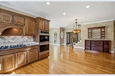 5318 Brooke Farm Drive, Dunwoody, GA 30338 - Photo 18